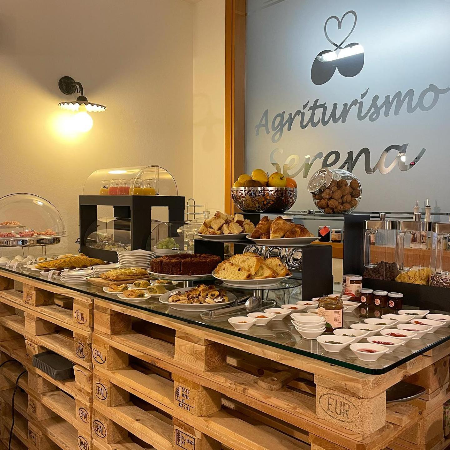 Agriturismo & Agricamping Serena Pastrengo Ngoại thất bức ảnh