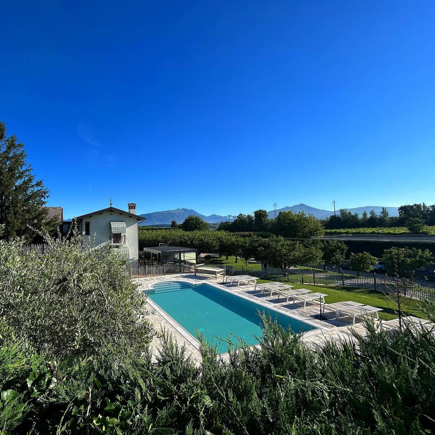 Agriturismo & Agricamping Serena Pastrengo Ngoại thất bức ảnh